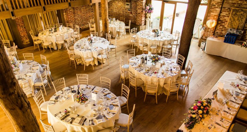 Why People Prefer To Choose Barn Wedding Venues For Their Big Day?